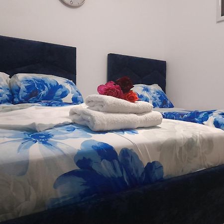 Apartments Denis 卡萨米尔 外观 照片