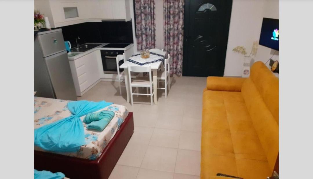Apartments Denis 卡萨米尔 外观 照片