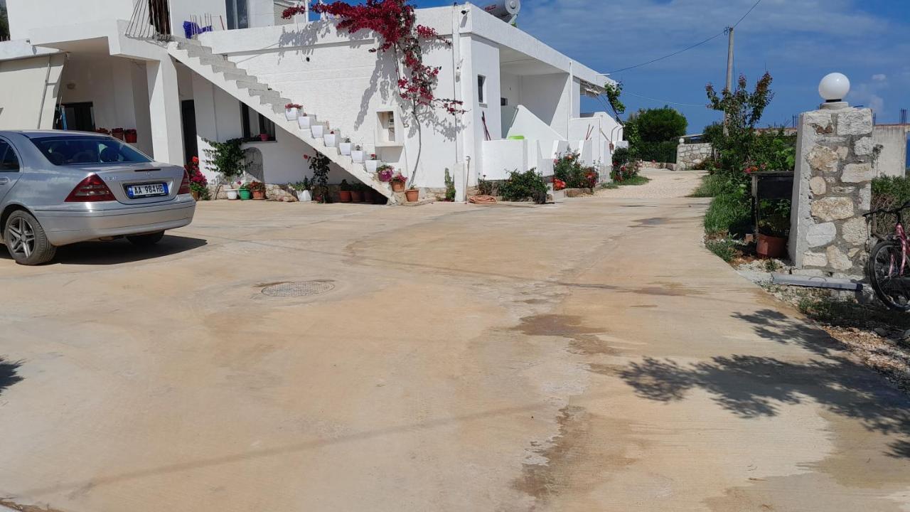 Apartments Denis 卡萨米尔 外观 照片