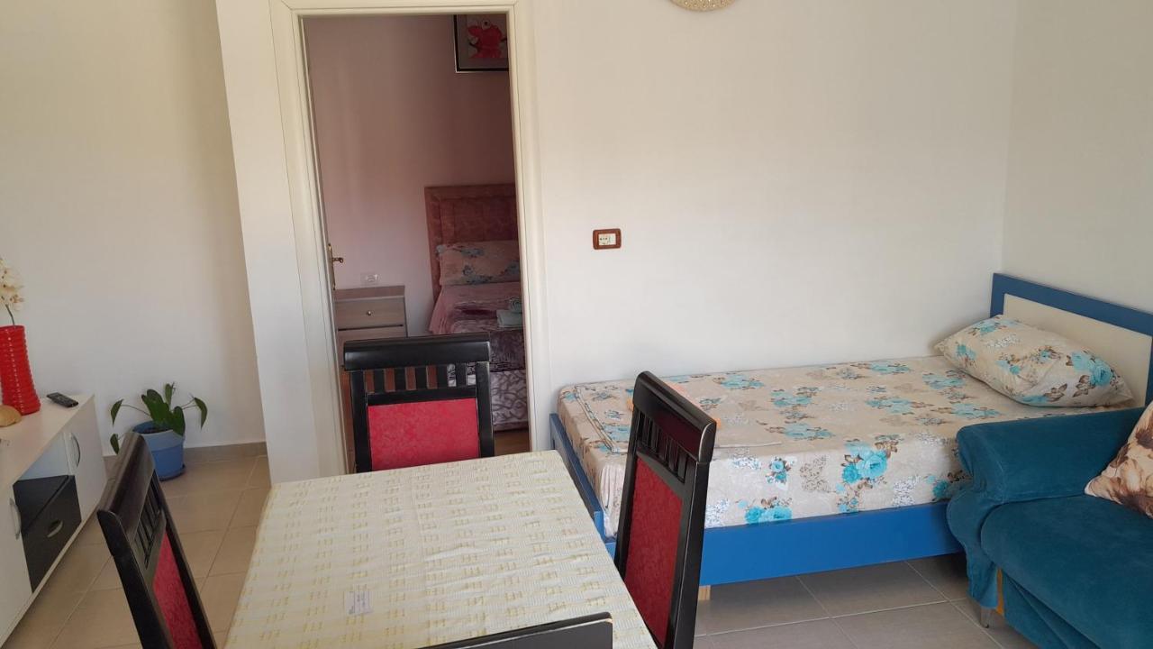 Apartments Denis 卡萨米尔 外观 照片